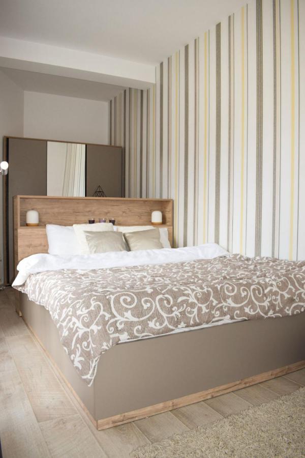 Lux Milmari Apartment Ss Κοπαόνικ Εξωτερικό φωτογραφία