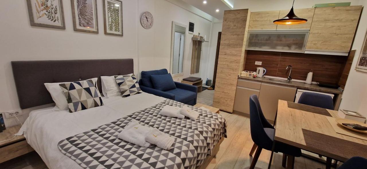 Lux Milmari Apartment Ss Κοπαόνικ Εξωτερικό φωτογραφία