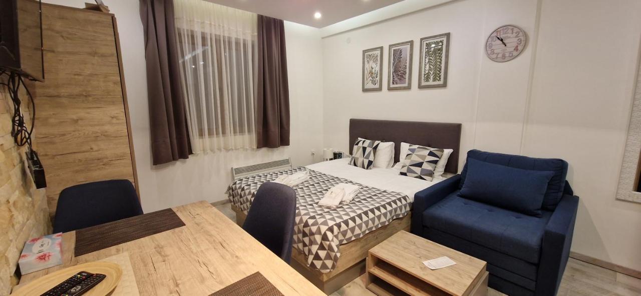 Lux Milmari Apartment Ss Κοπαόνικ Εξωτερικό φωτογραφία